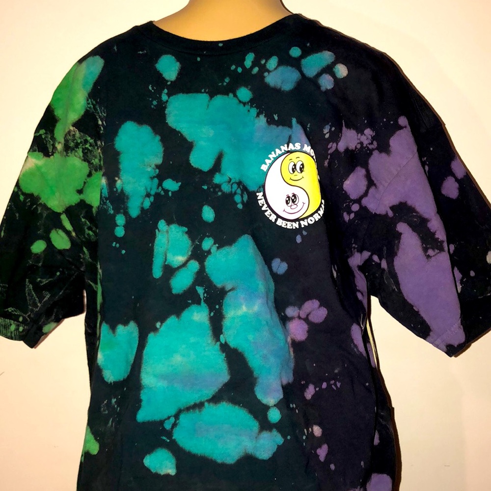 Brand-name banana, monkey tie-dyed T-shirt